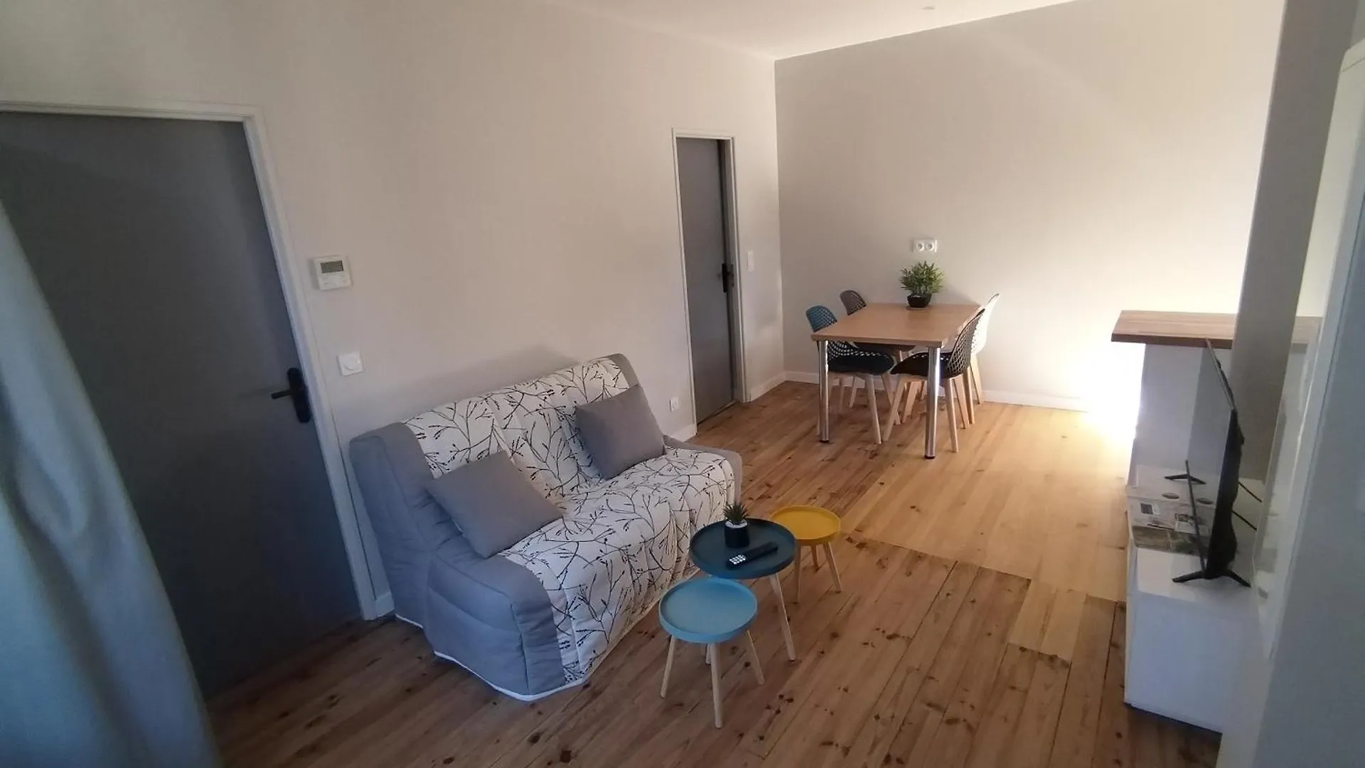 Appartements Avec Garage Prive - Latre Location Lourdes France