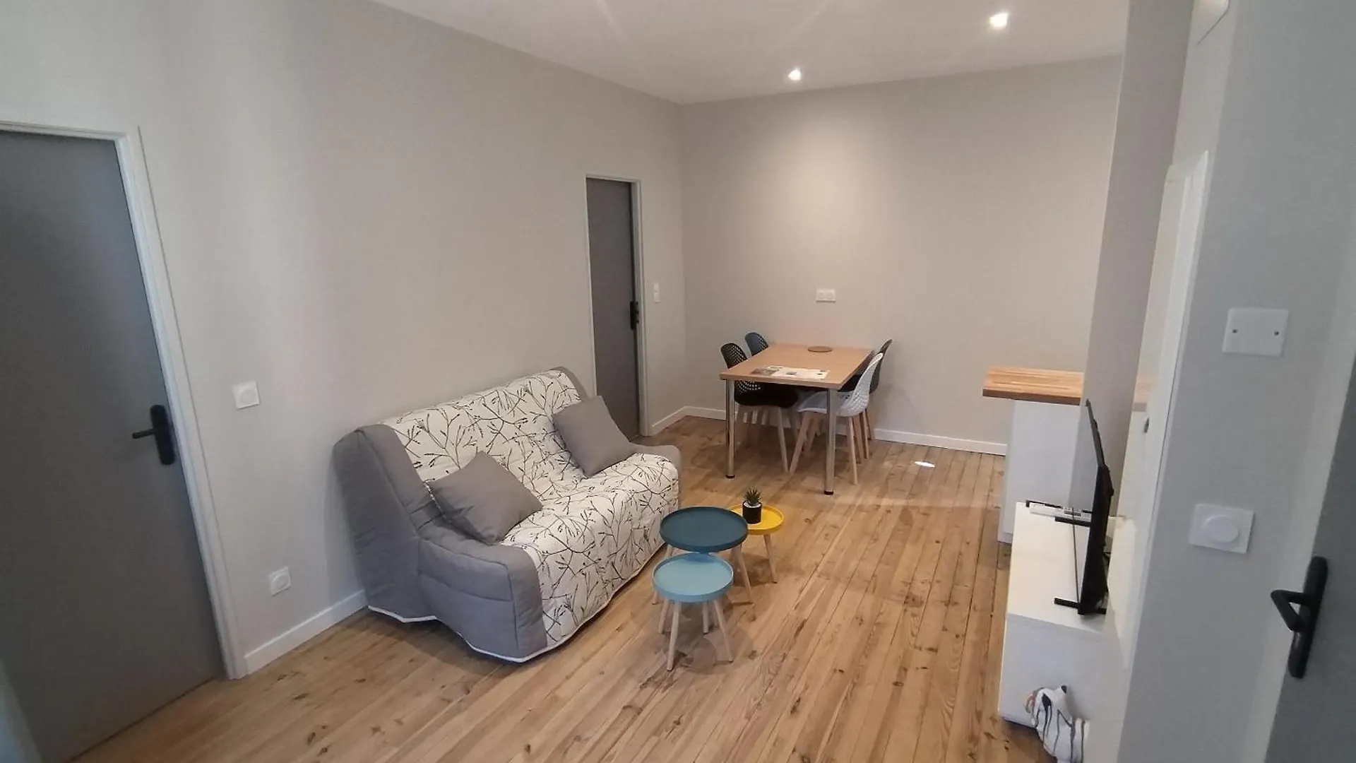 Apartment Appartements Avec Garage Prive - Latre Location Lourdes