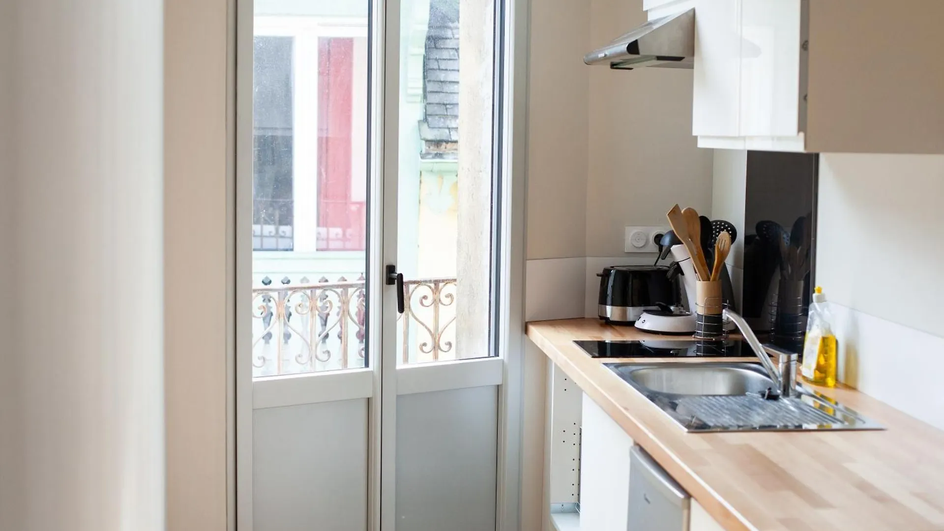 Appartements Avec Garage Prive - Latre Location Lourdes 0*,  France