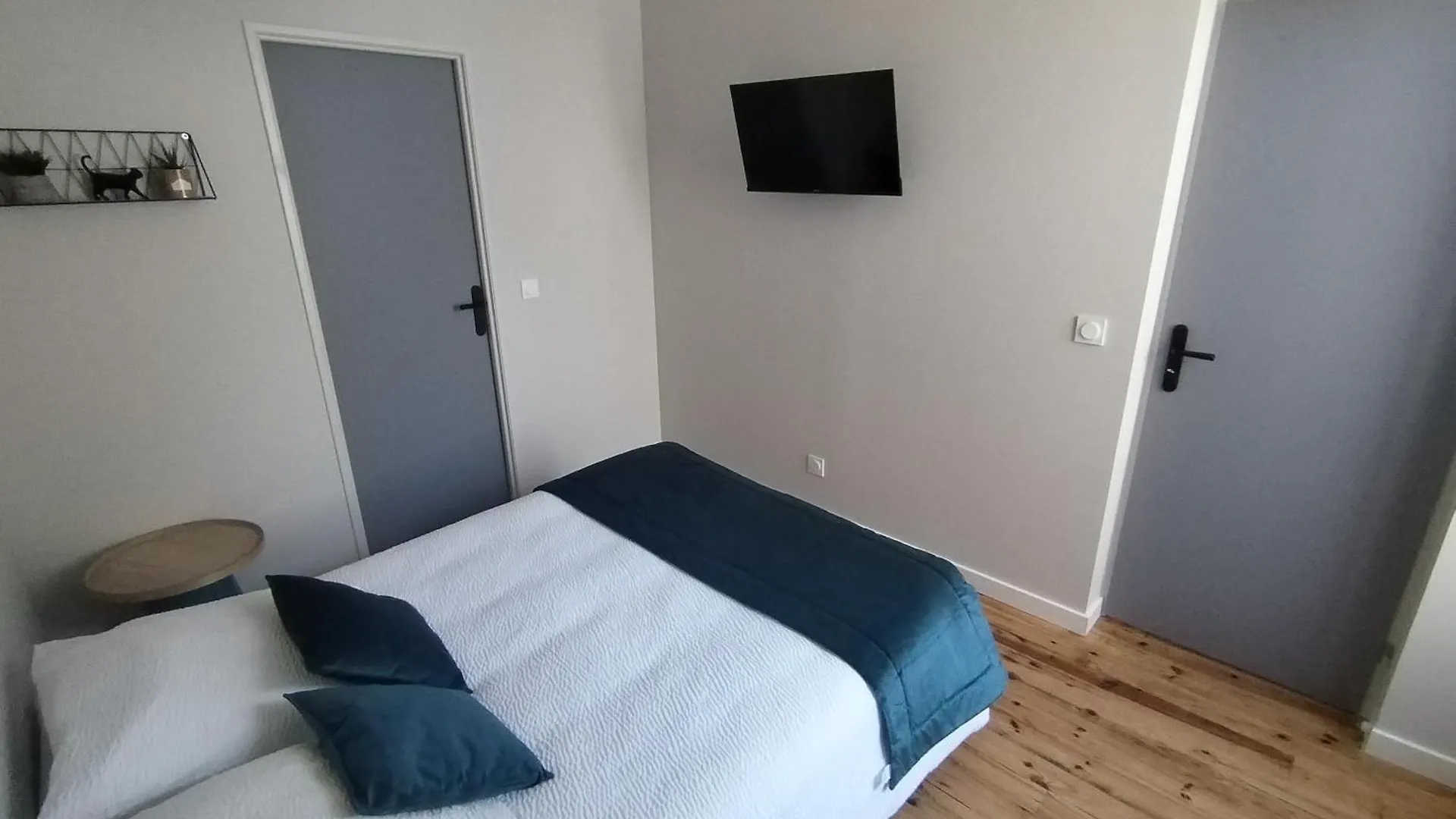 Appartements Avec Garage Prive - Latre Location Λούρδη