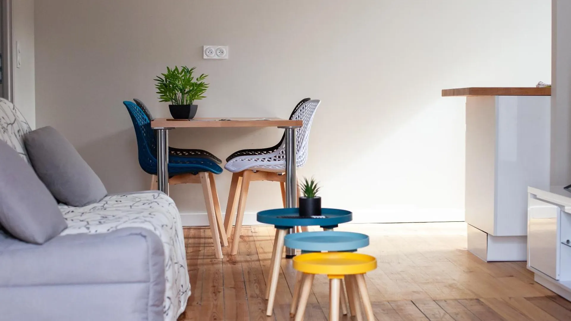 Appartements Avec Garage Prive - Latre Location Λούρδη Γαλλία
