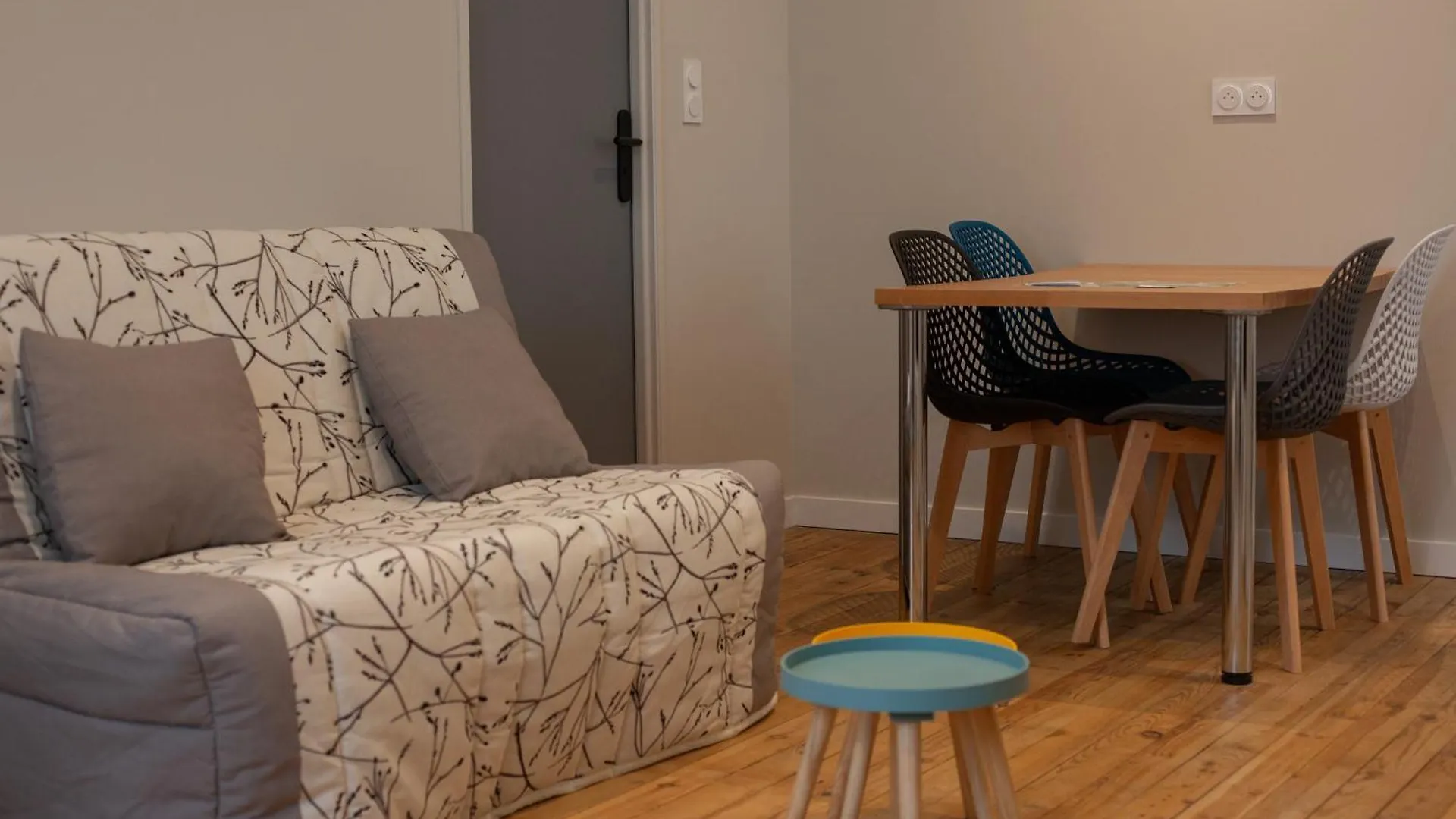 Appartements Avec Garage Prive - Latre Location Λούρδη Διαμέρισμα